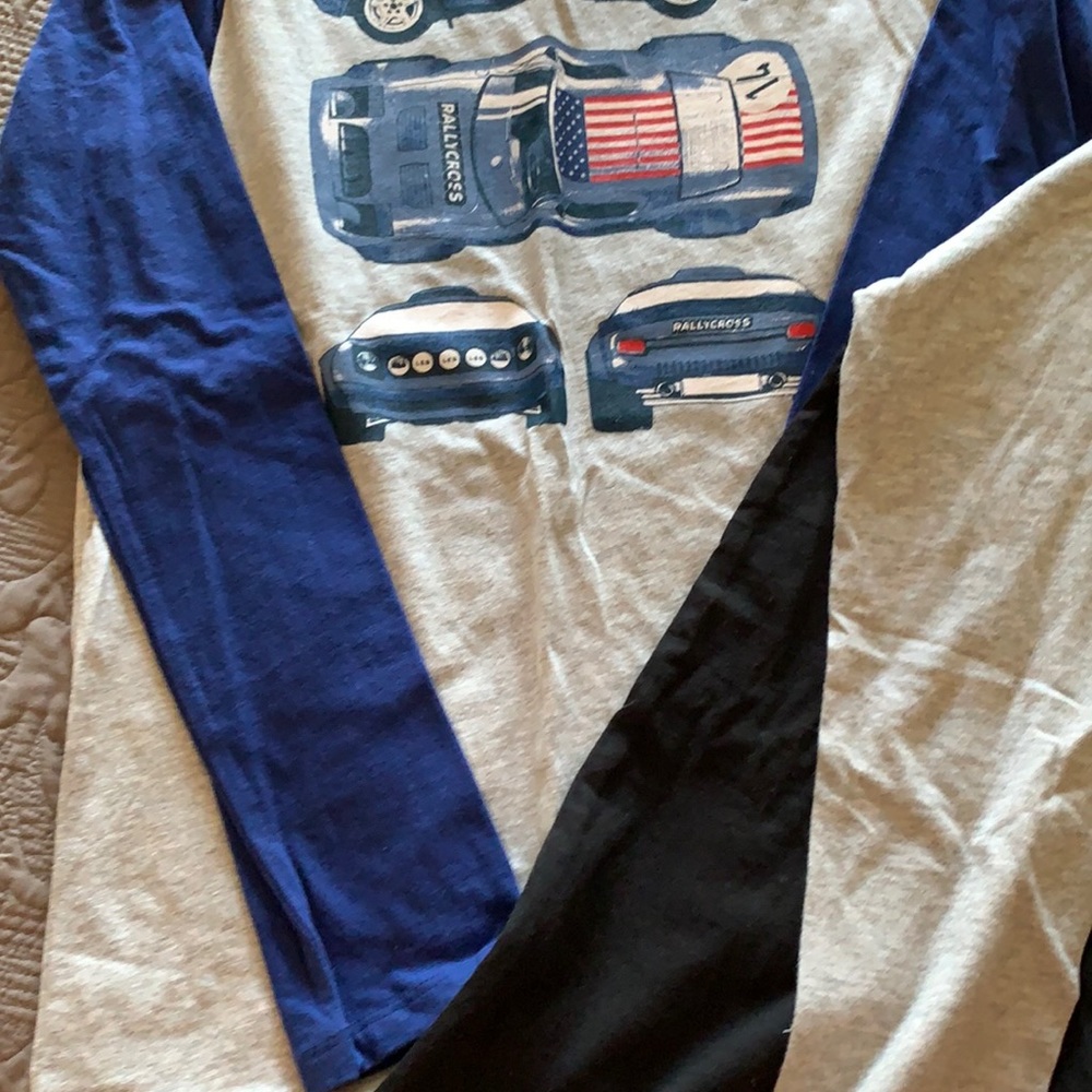 Boys top